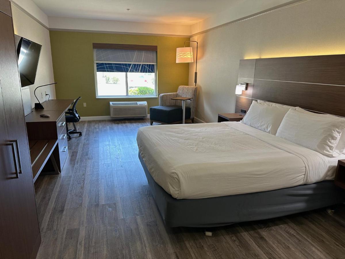 Holiday Inn Express Hotel & Suites San Dimas By Ihg Esterno foto