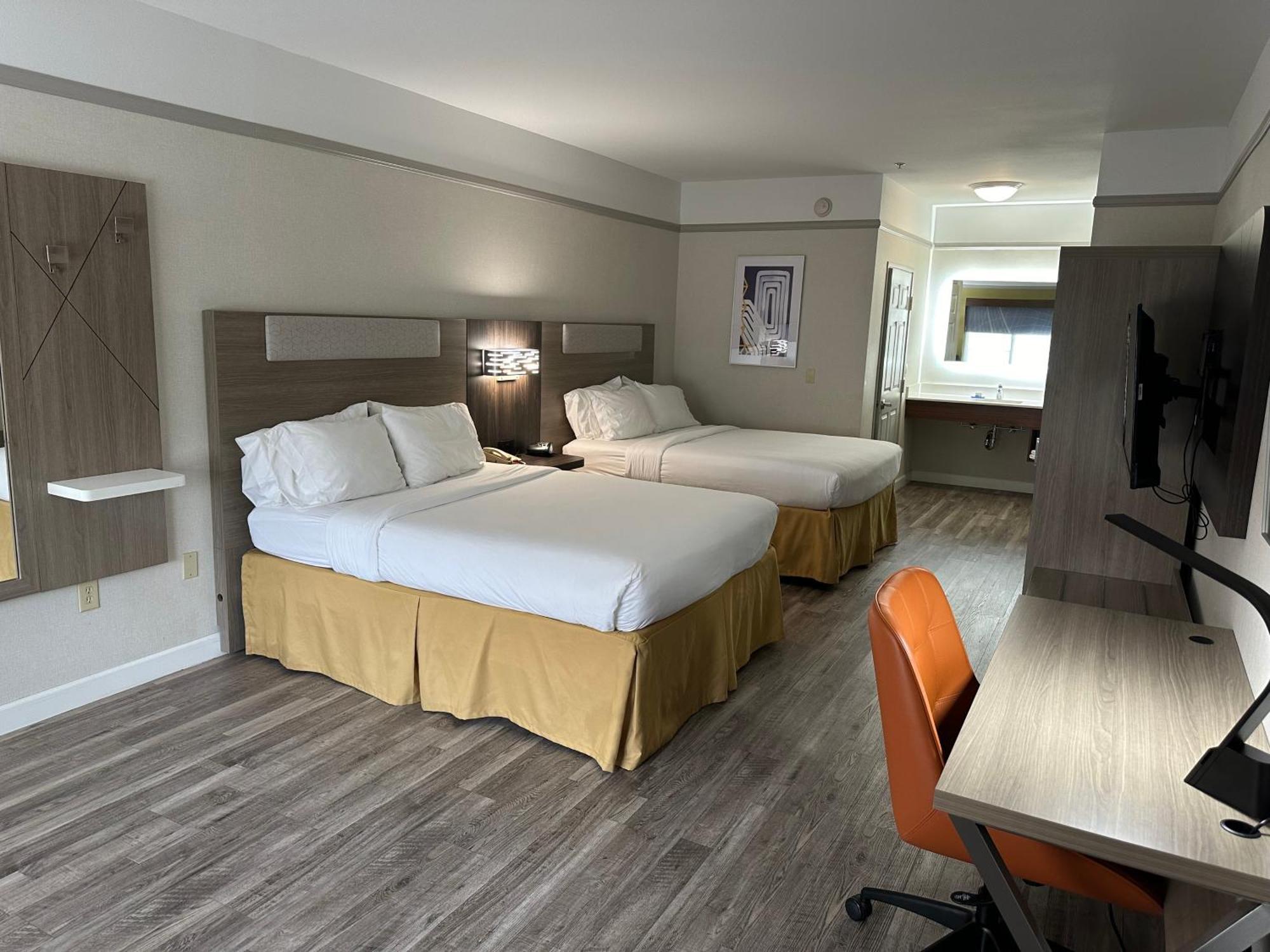 Holiday Inn Express Hotel & Suites San Dimas By Ihg Esterno foto